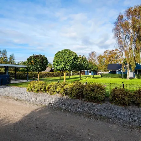 Cozy And Well-maintained House Near *