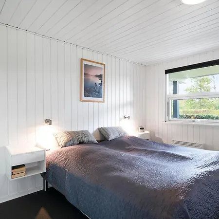 Cozy And Well-maintained House Near Feriehus