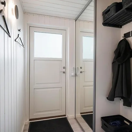 Cozy And Well-maintained House Near Feriehus *